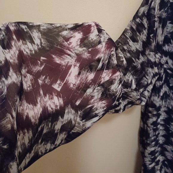 Vince Camuto black white print keyhole faux wrap blouse shirt top Women's XS - Picture 8 of 8